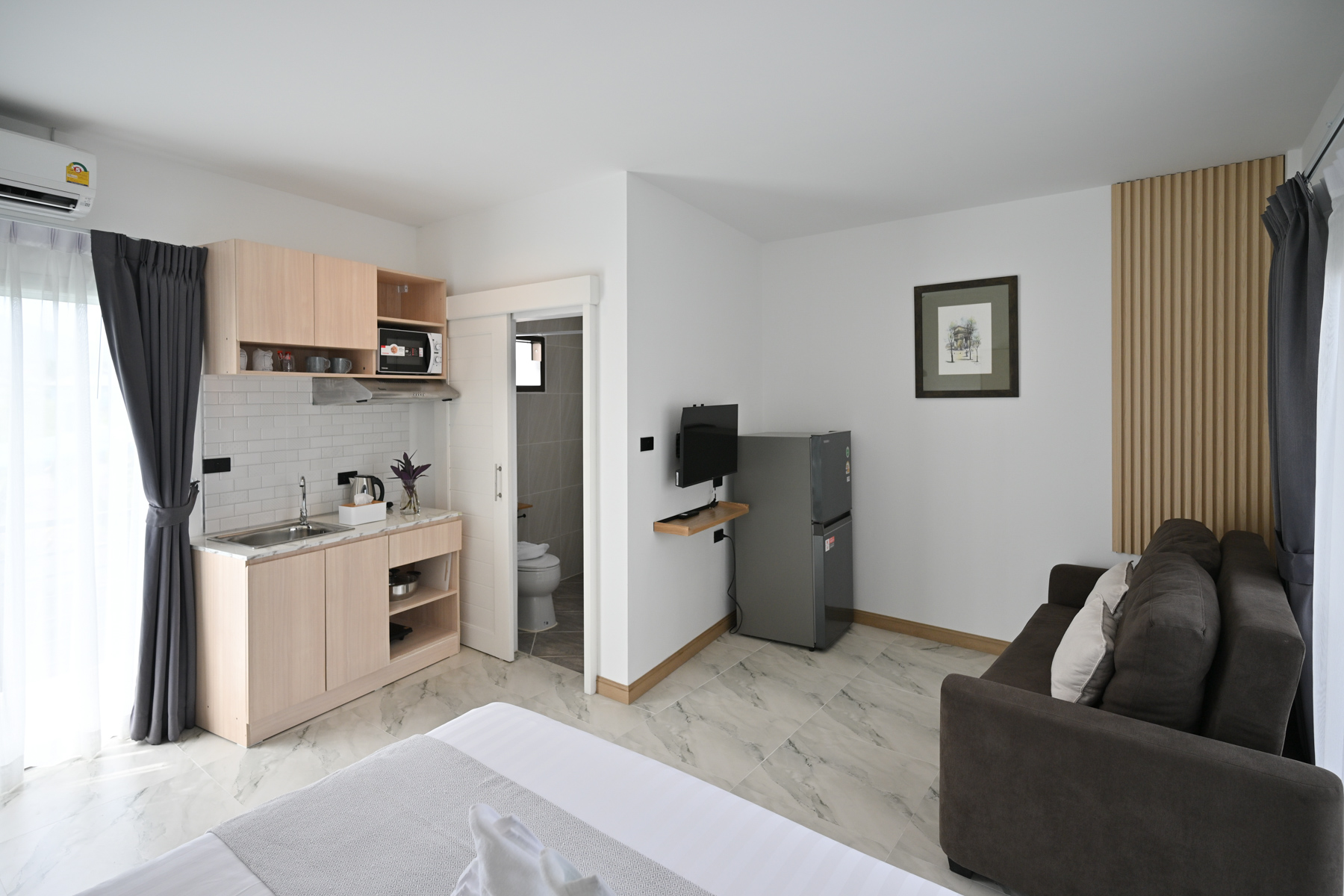 Studio With Kitchen