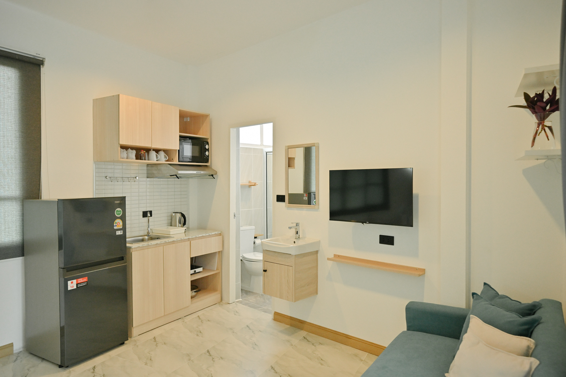Studio With Kitchen